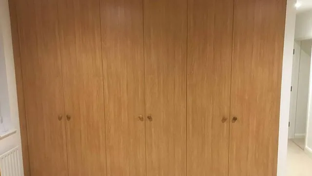 joiners horsham, bespoke, wardrobes